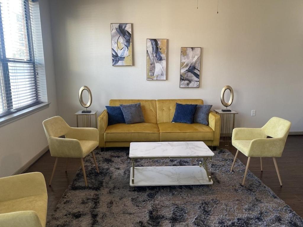 Luxe Getaway Astros Nrg Galleria Apartment Хюстън Екстериор снимка